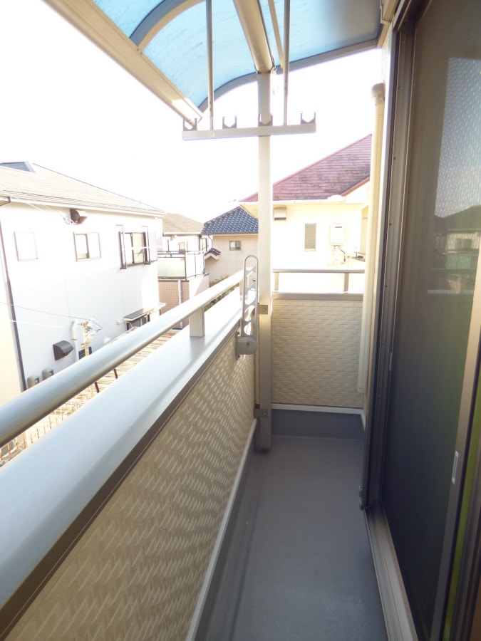 屋根のある南東向きバルコニー 須磨寺町２丁目貸家
