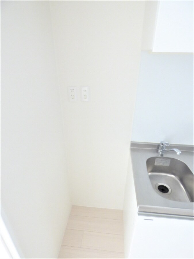 冷蔵庫置場 ワコーレヴィータ須磨月見山本町