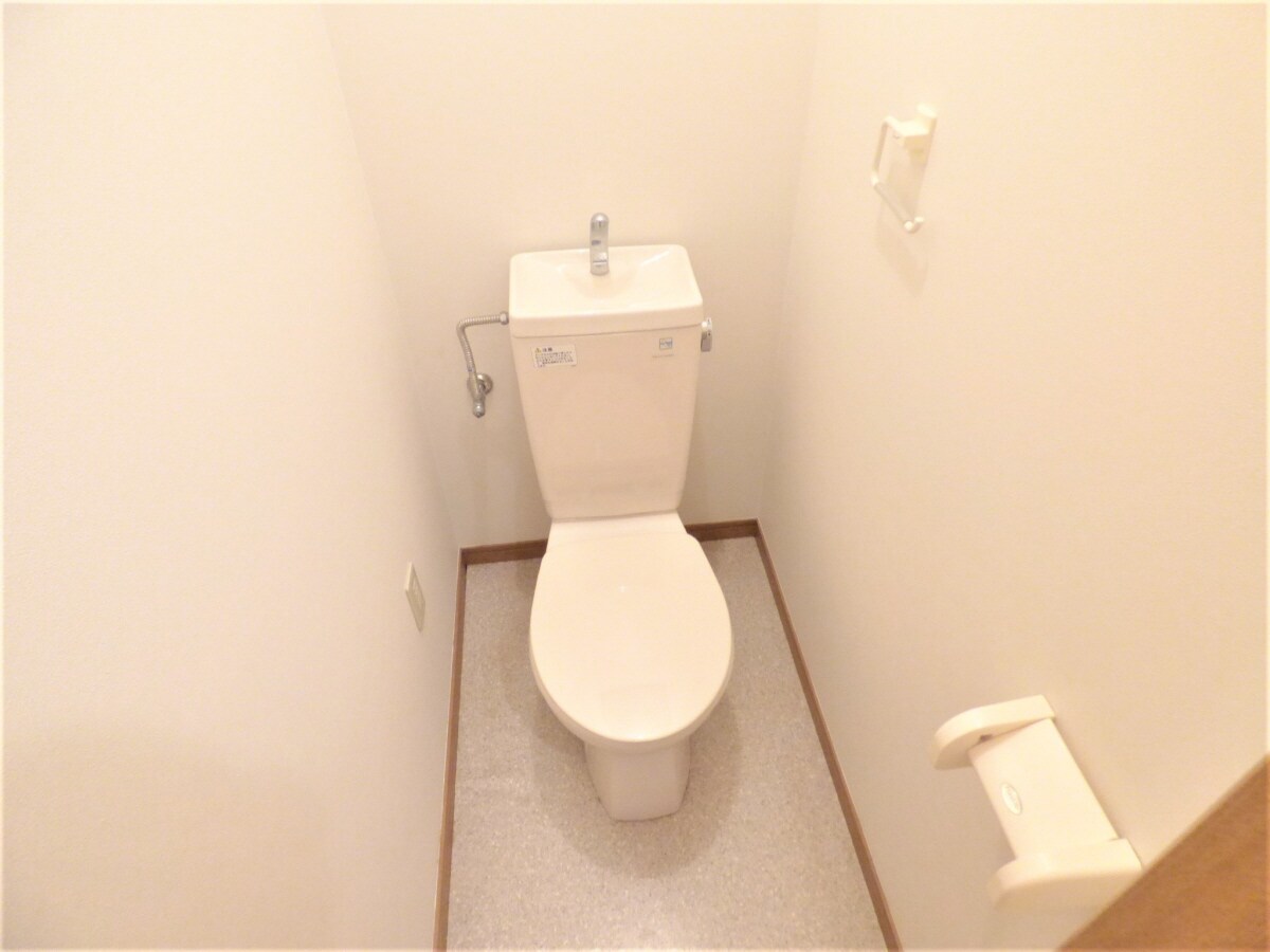 清潔感のあるトイレ 秋桜ハイツ