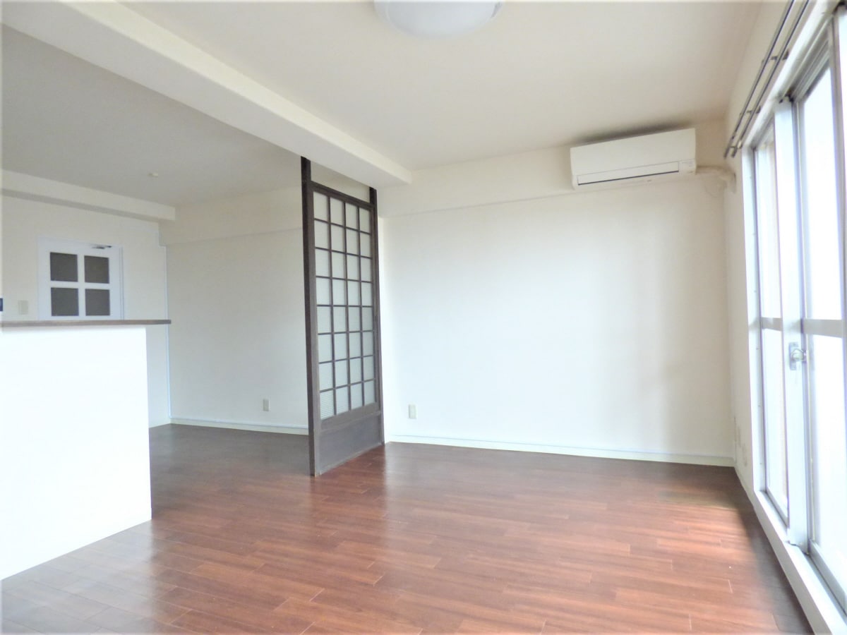 明るいリビング 須磨シーサイドハイツ