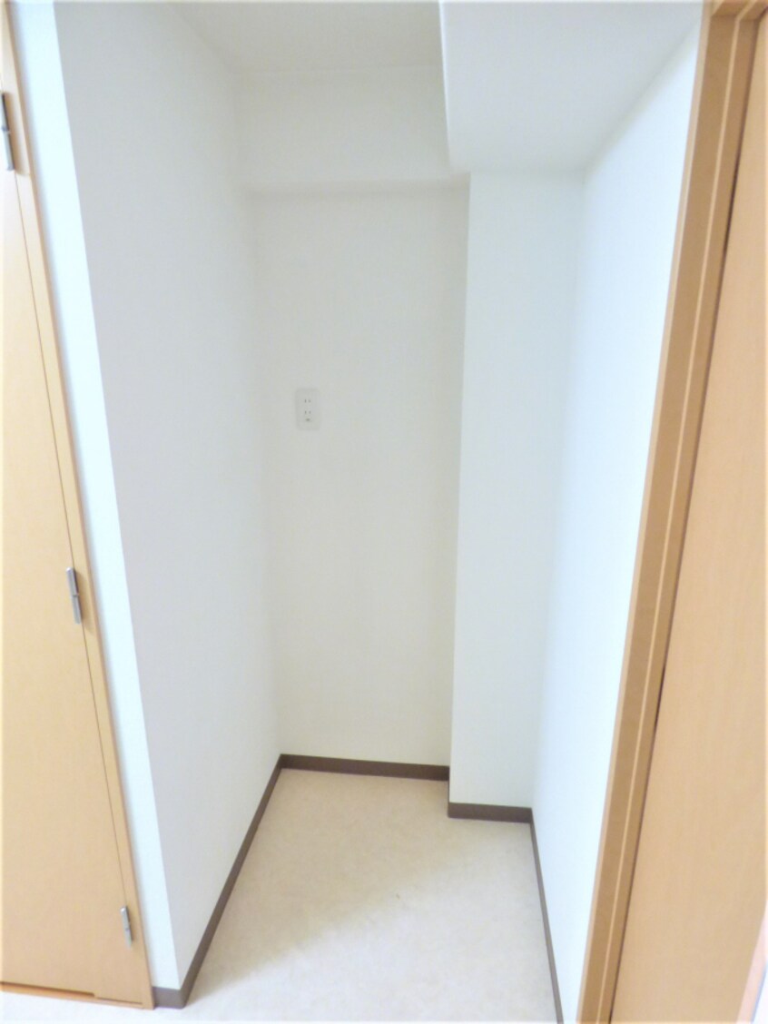 冷蔵庫置場 クレアドル須磨Ⅱ