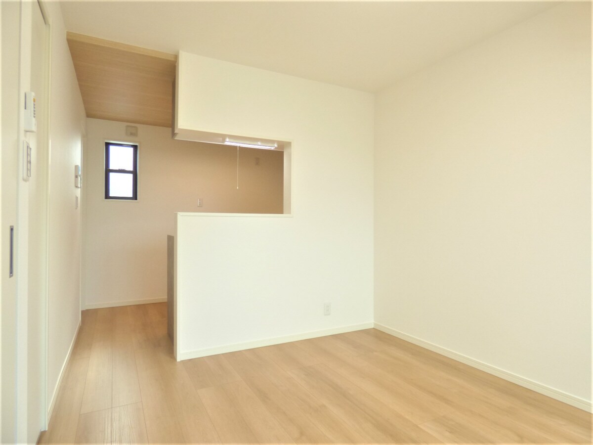 広々とした洋室 グランメール月見山