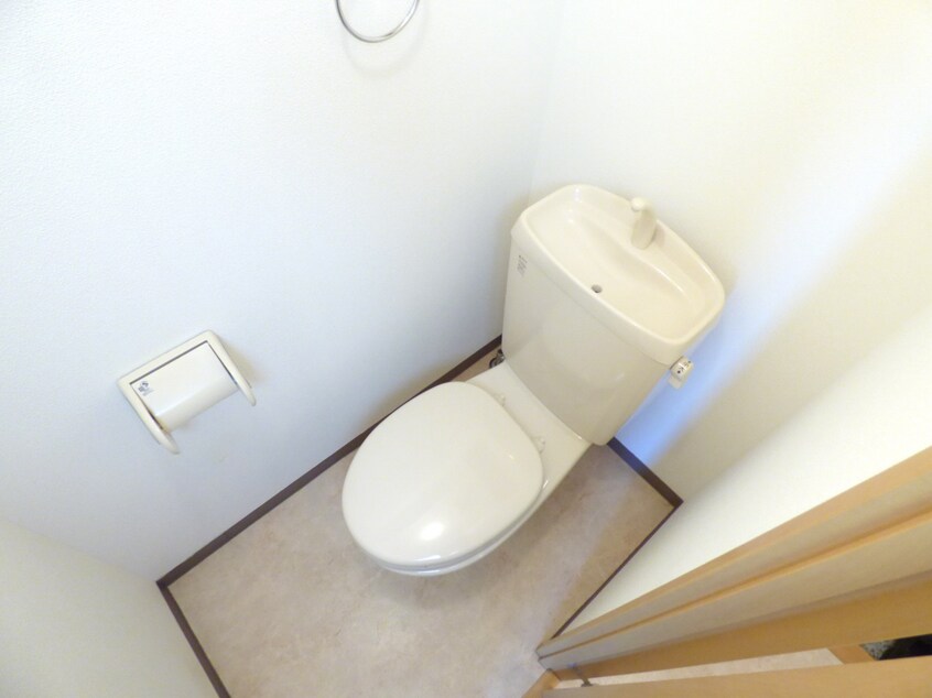 清潔感のあるトイレ クレアドル須磨