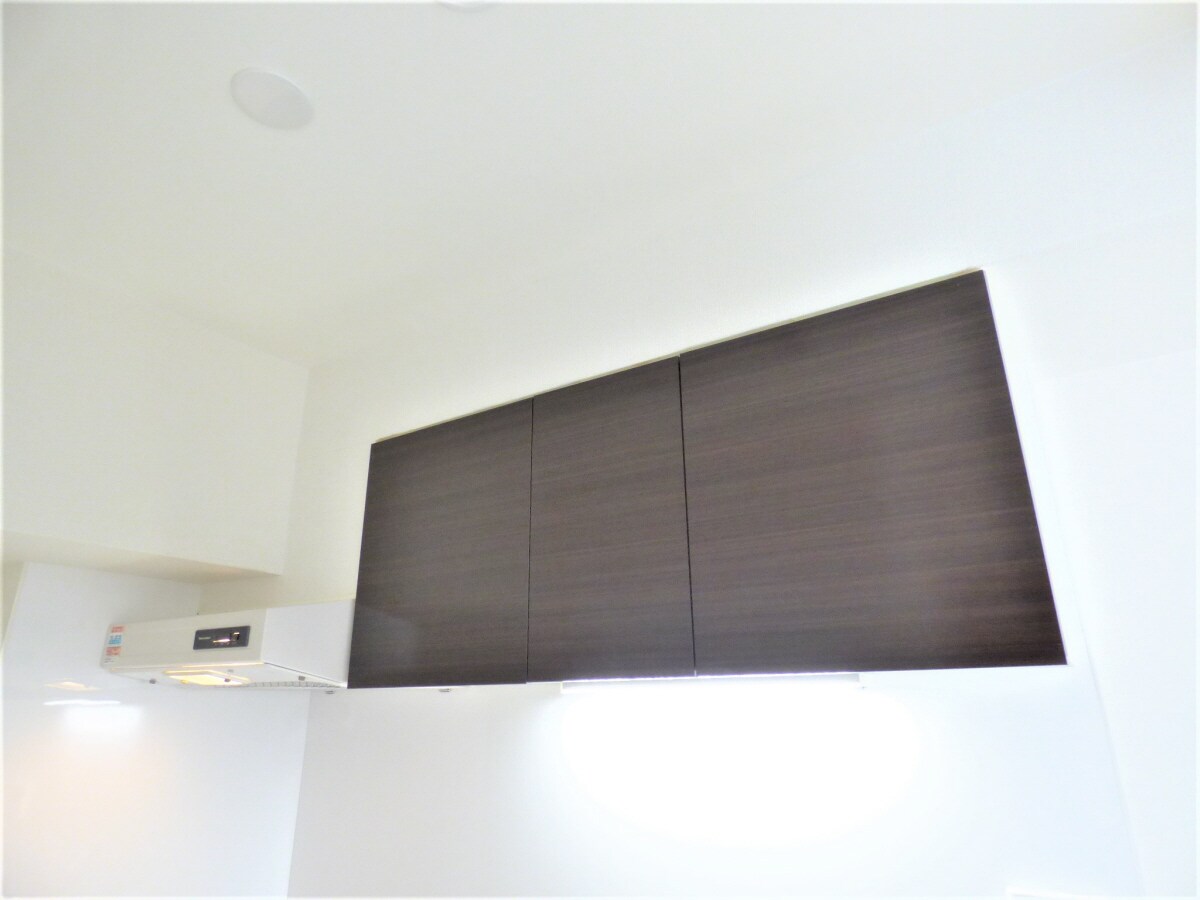 レンジフード＆キッチン収納 アドマーニ