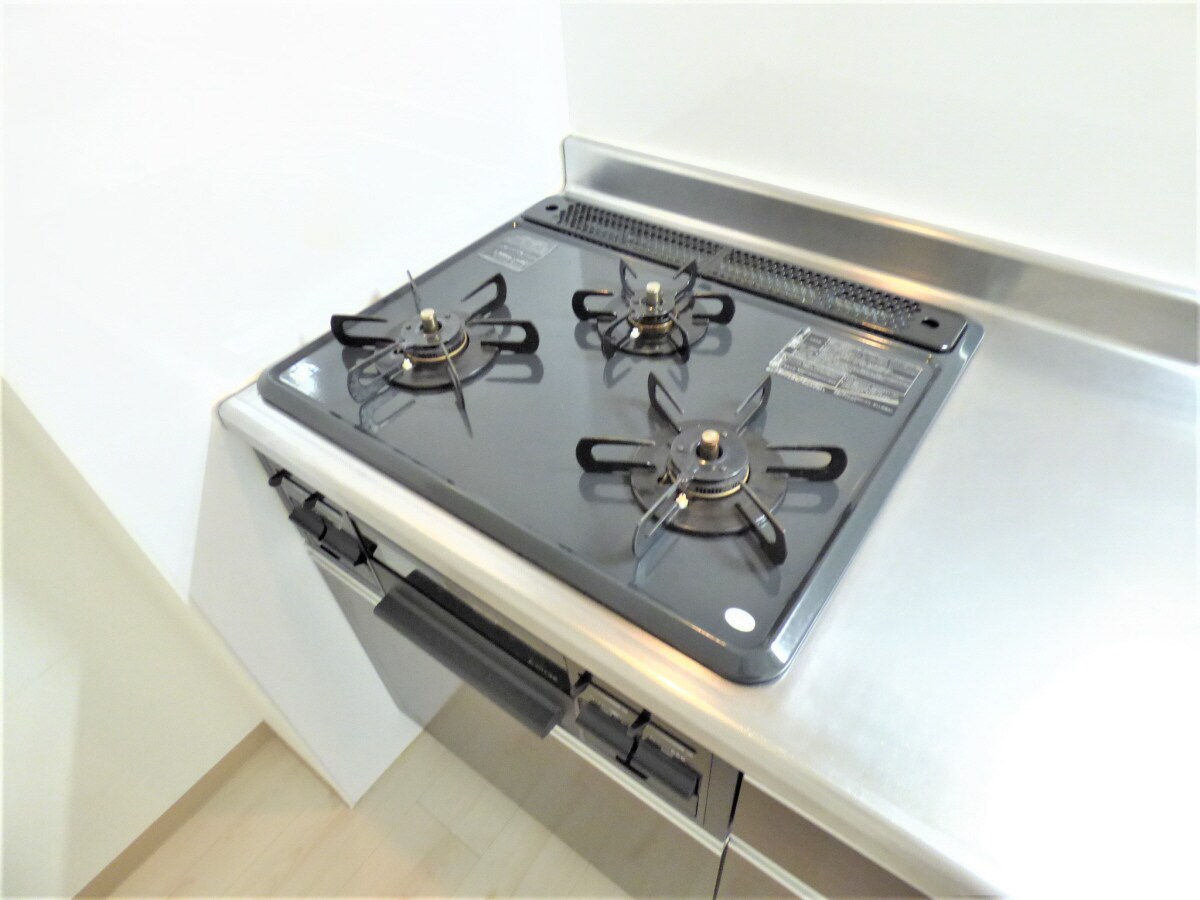 ３口ガスコンロ アドマーニ
