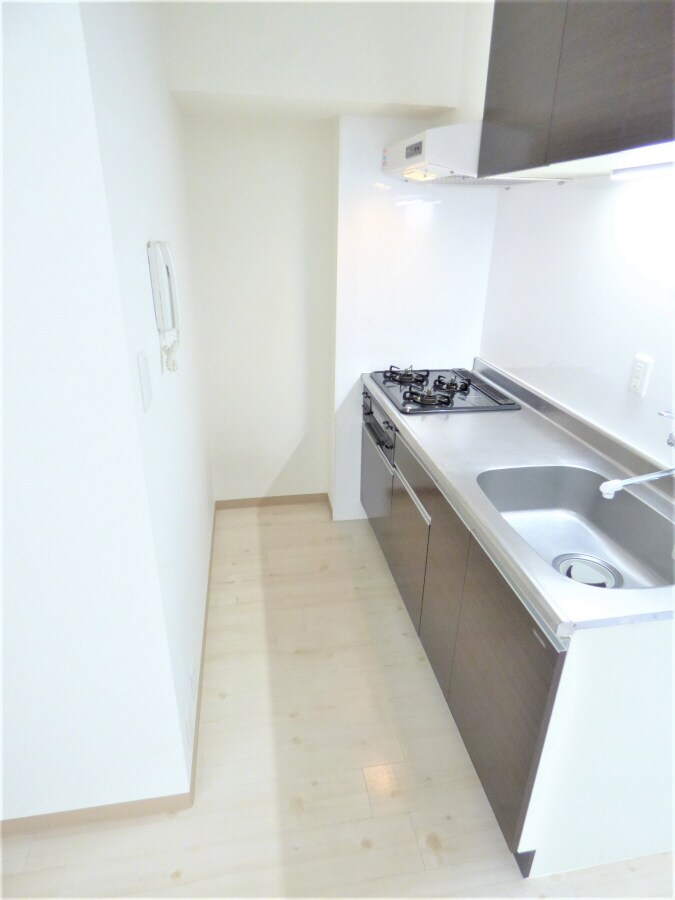 キッチンスペース アドマーニ