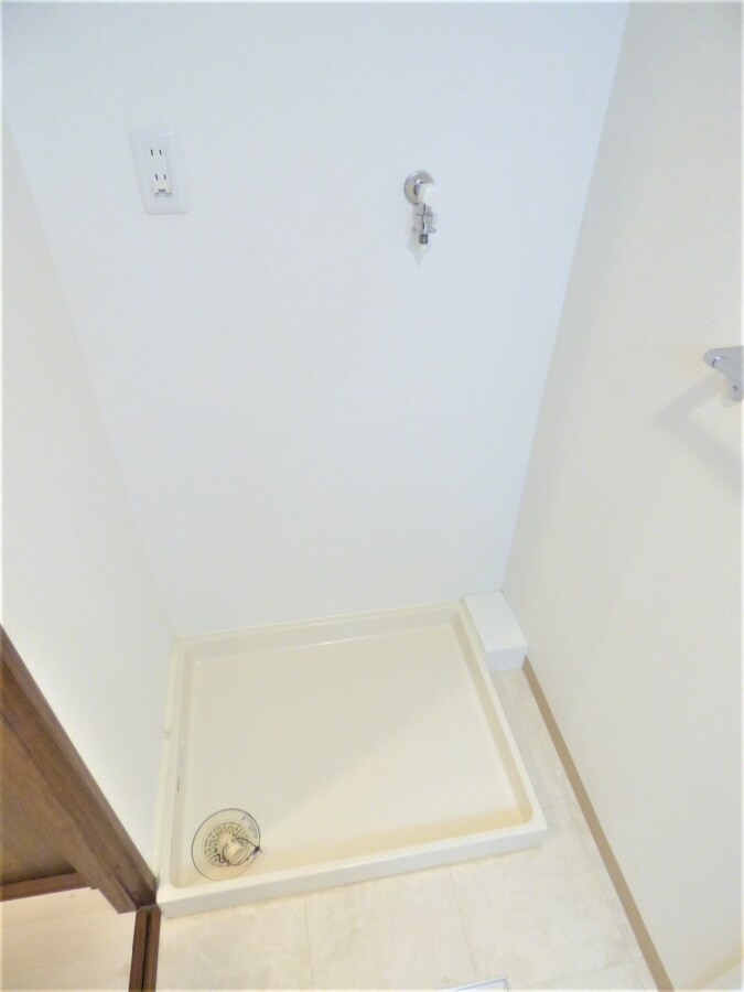 室内洗濯機置場 アドマーニ