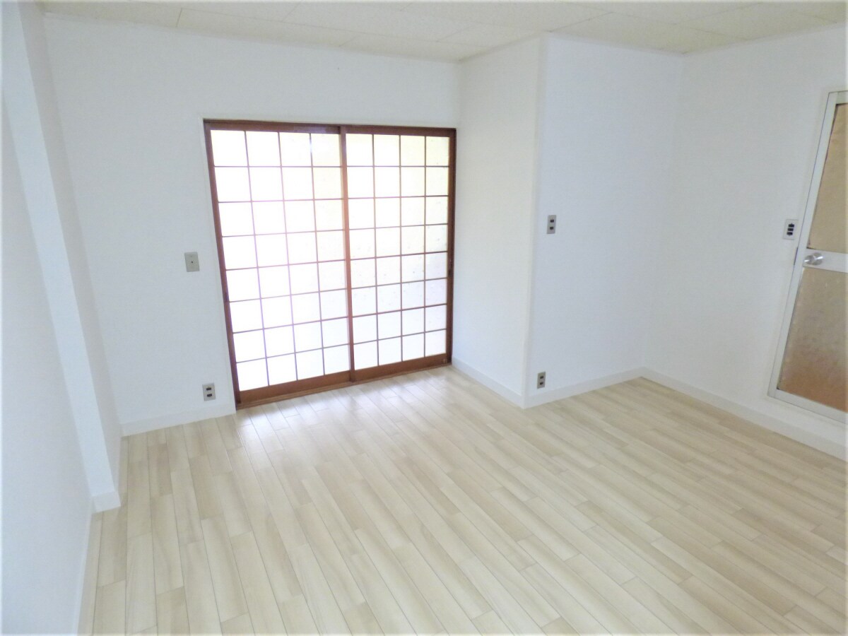 キレイなリビング 大幸ハイツ