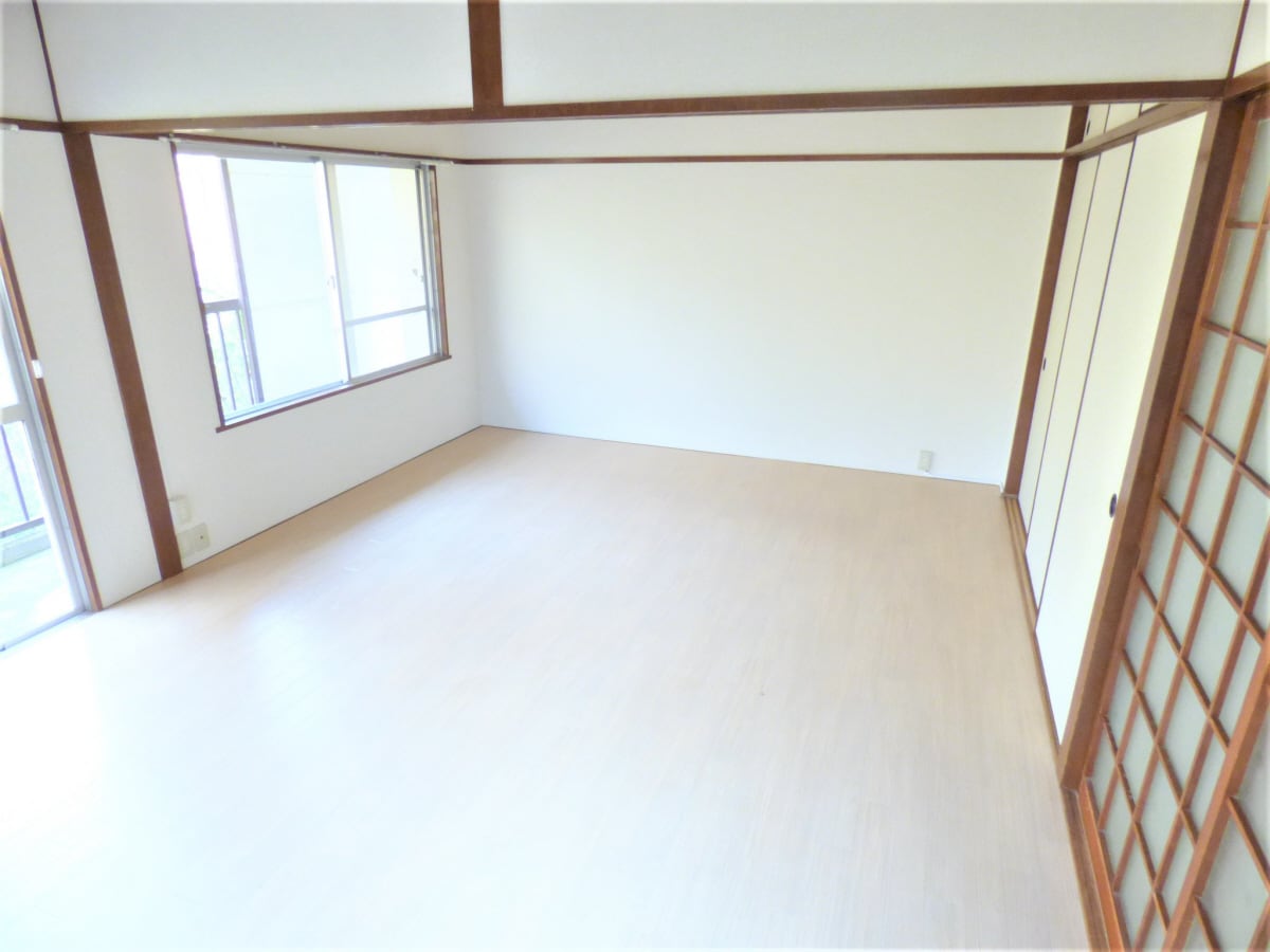 キレイなフローリング 大幸ハイツ