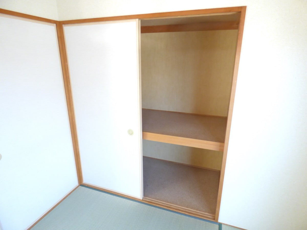 押入 プラシド須磨