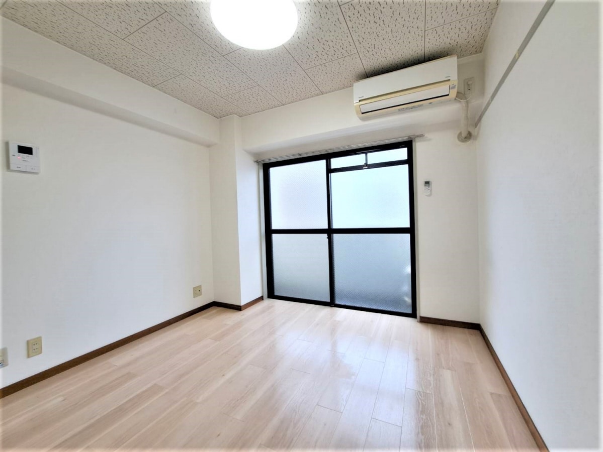 キレイな洋室 ポコアポコ須磨板宿