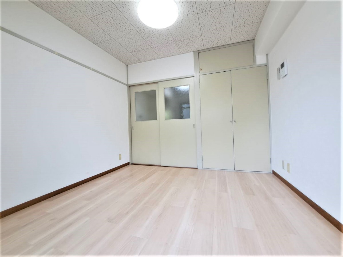 キレイなフローリング ポコアポコ須磨板宿