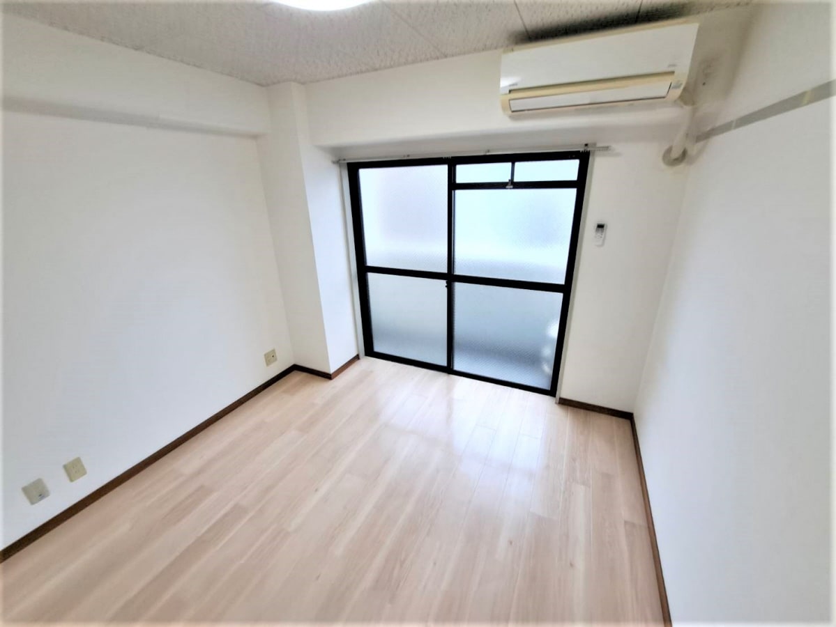 明るい洋室 ポコアポコ須磨板宿