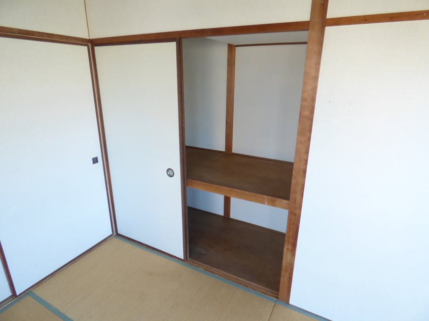 押入 須磨離宮ハイツ