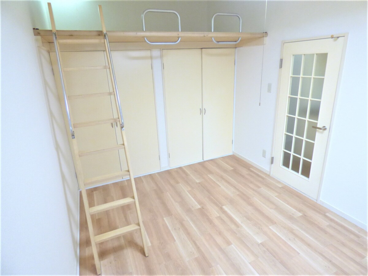 明るい洋室 ＡＲ　ＳＵＭＡ２