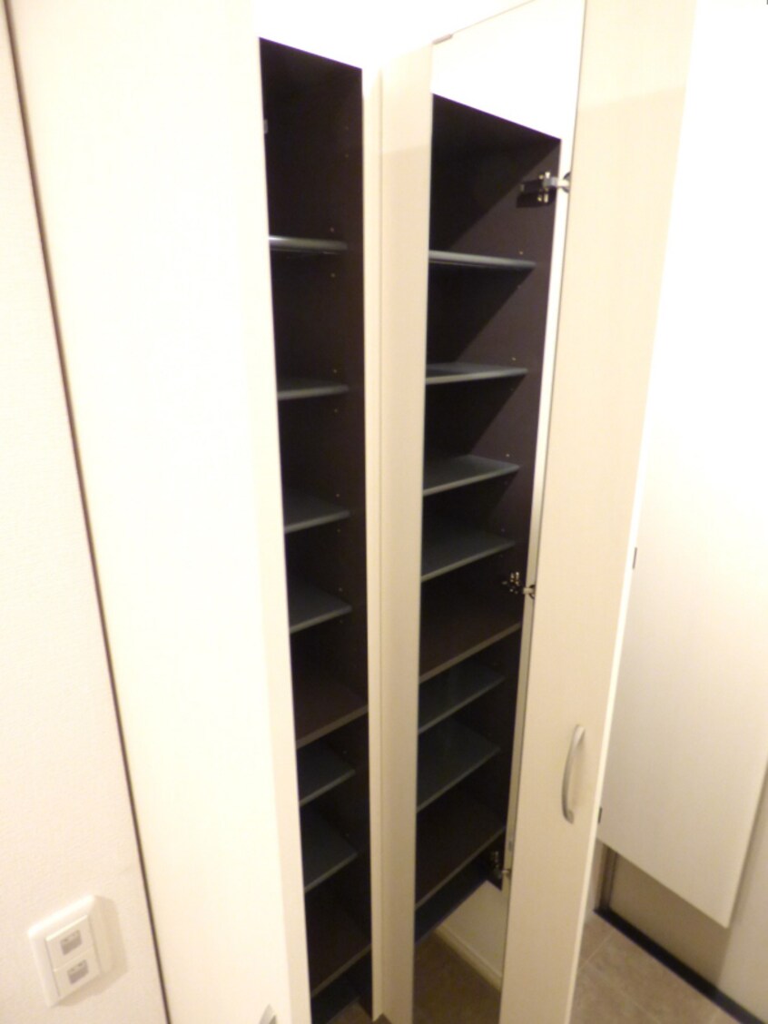 トールタイプのシューズボックス付 Ｐｒｅｍｉｅｒｅ　ＳＡＫＵＲＡ