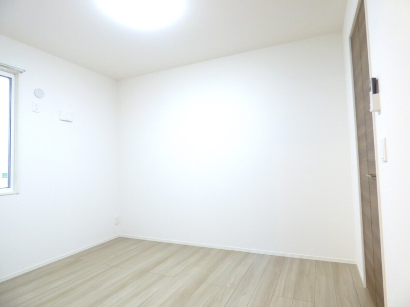 キレイな洋室 Ｐｒｅｍｉｅｒｅ　ＳＡＫＵＲＡ