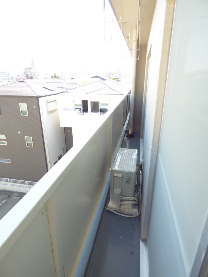 南東向きバルコニーで日当たり良好 高島グリーンハイツ
