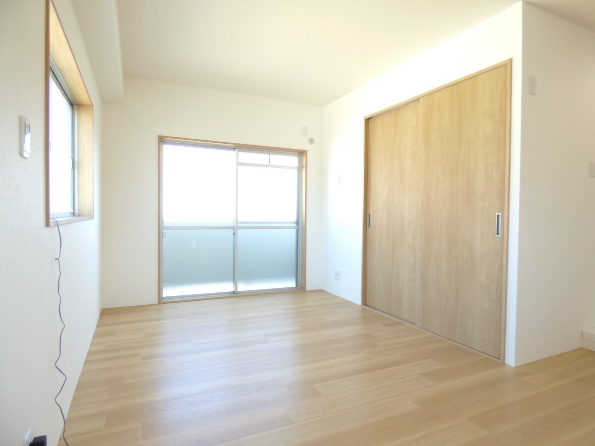 キレイなリビング 高島グリーンハイツ