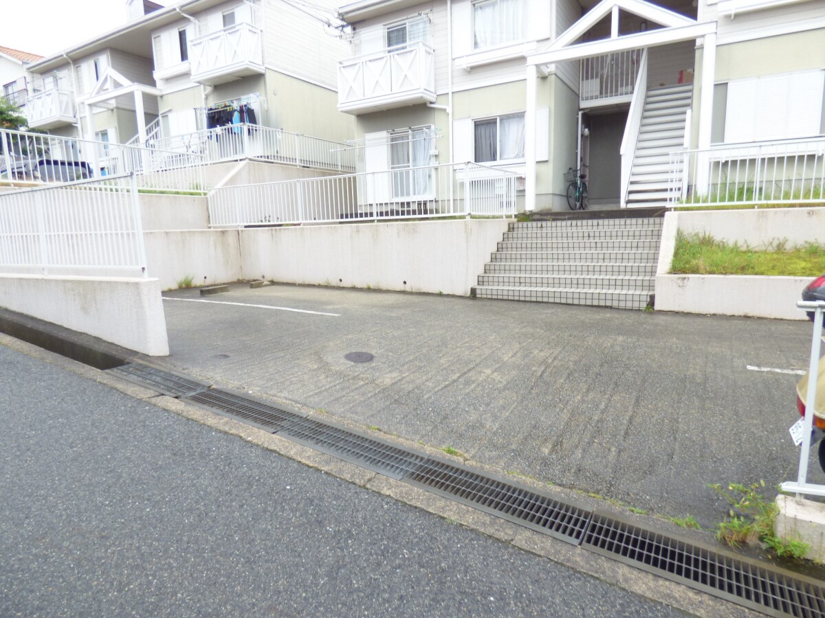 敷地内駐車場１台無料 ルミネＢ棟