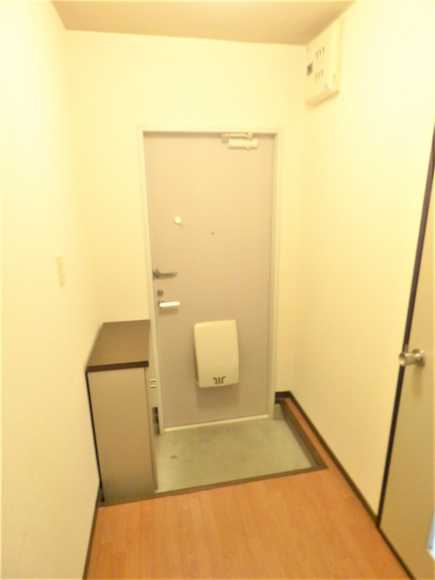 玄関 ルミネＢ棟