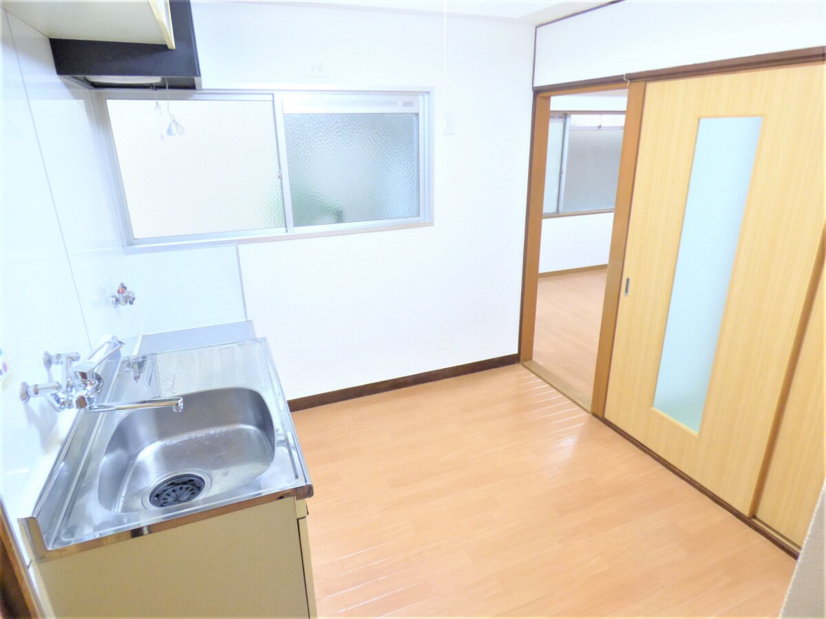 キレイなダイニング コーポ衣掛