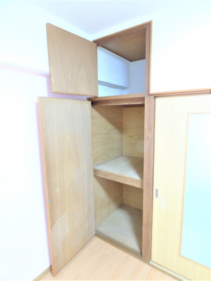 物入 コーポ衣掛