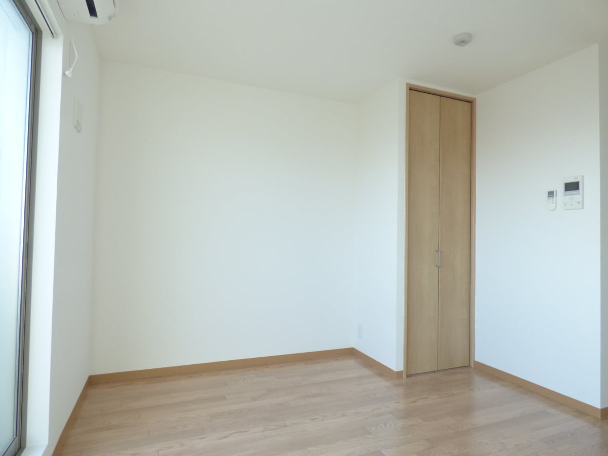 キレイな洋室 ヴューテラス須磨