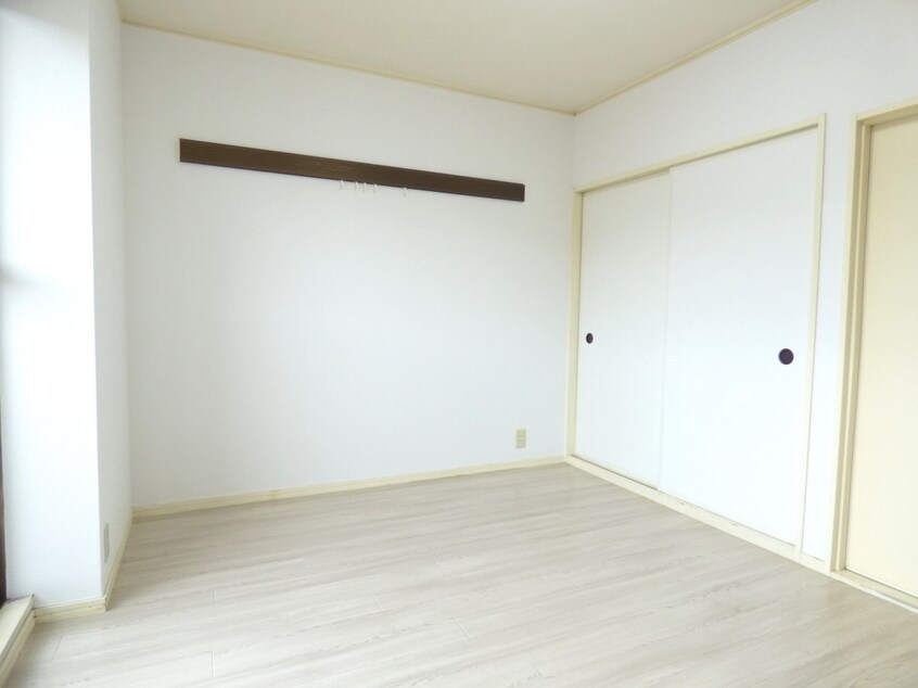 明るい洋室 ウィンダム妙法寺壱番館