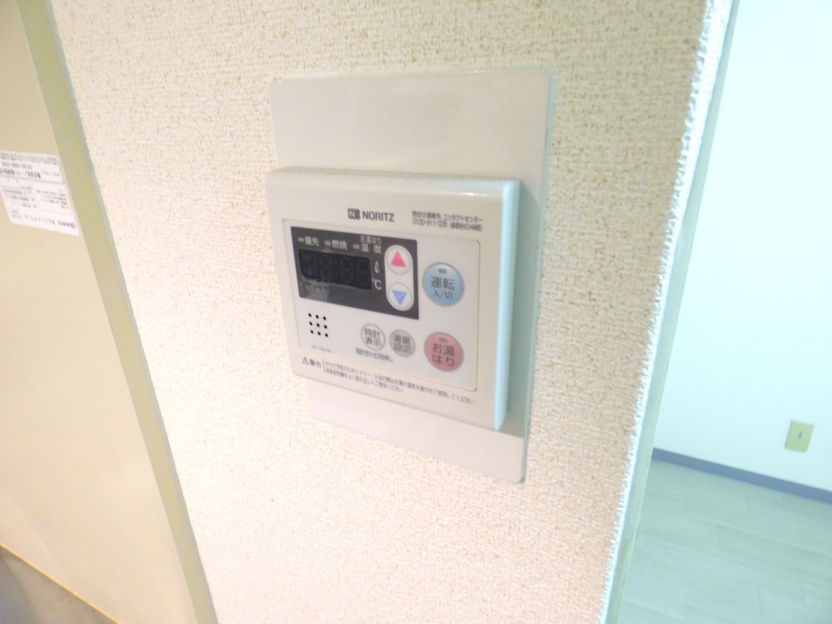 給湯器リモコン ＢＡＫＥＲ７７