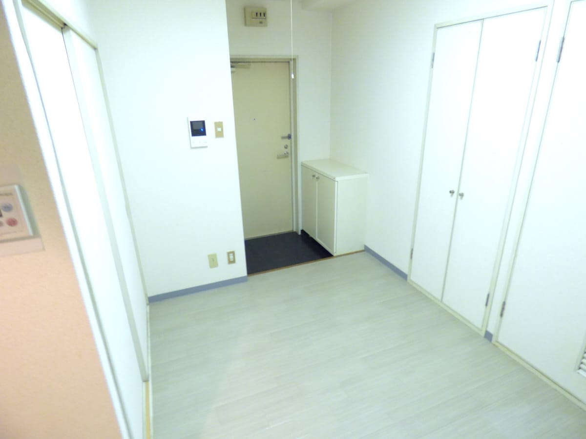 キレイなダイニング ＢＡＫＥＲ７７