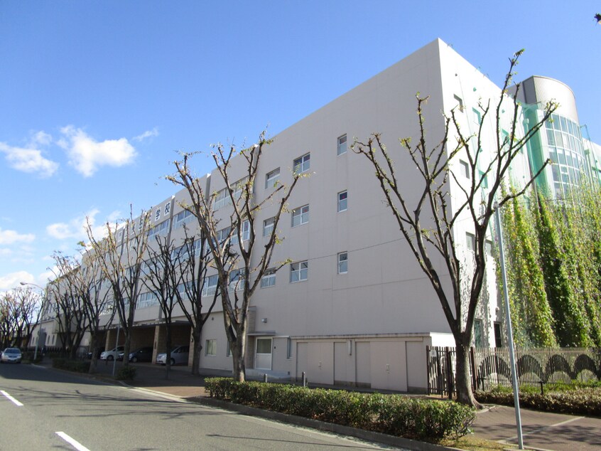 長田中学校(中学校/中等教育学校)まで595m 若松町１丁目テラスハウス