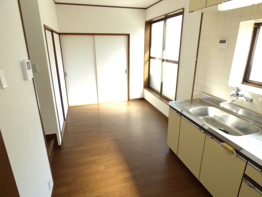 広々としたダイニング 若松町１丁目テラスハウス