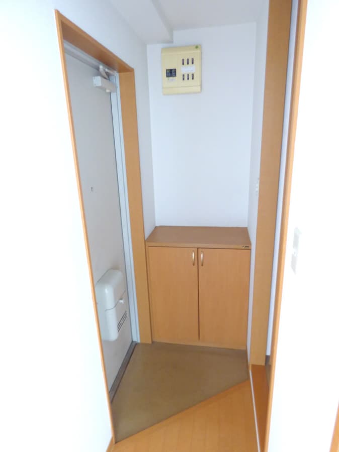 キレイな玄関 ティエスビル須磨