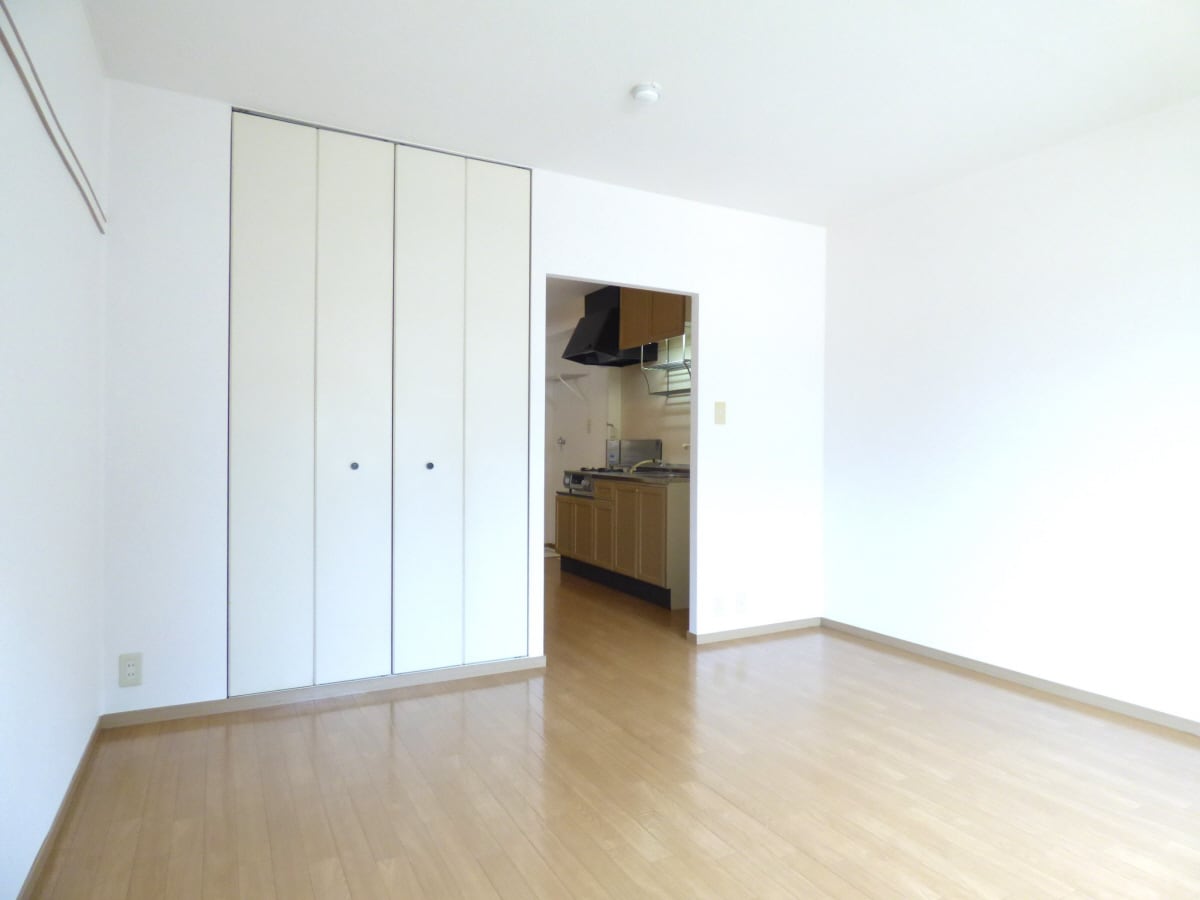 キレイなフローリング ジュネス離宮