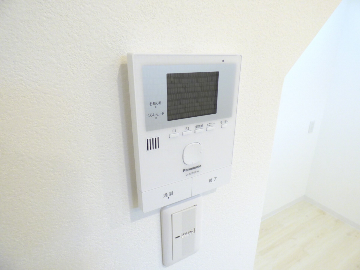 ＴＶモニターホン（２階に子機あります） 離宮前町１丁目貸家