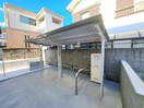 駐輪場＆バイク置場 ヒールコート関守