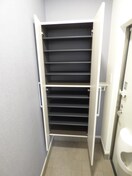 トールタイプのシューズボックス付 ヒールコート関守