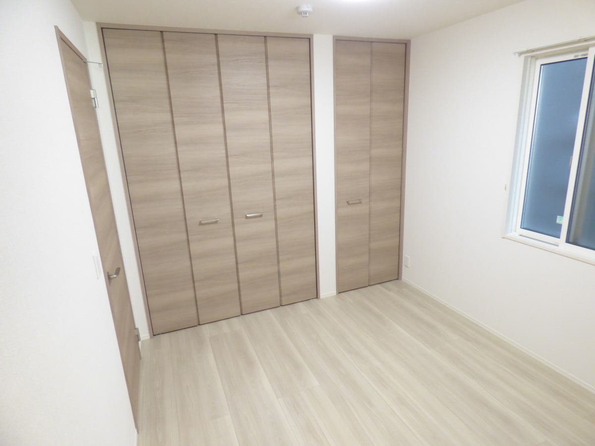 キレイな洋室 サンパティーク東町