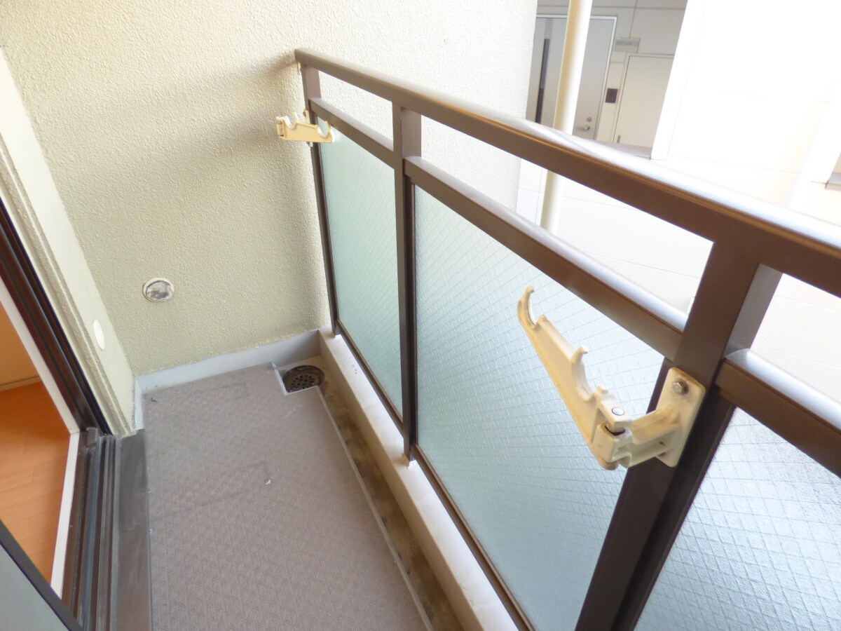 南西向きバルコニーで日当たり良好 ハピネス東須磨