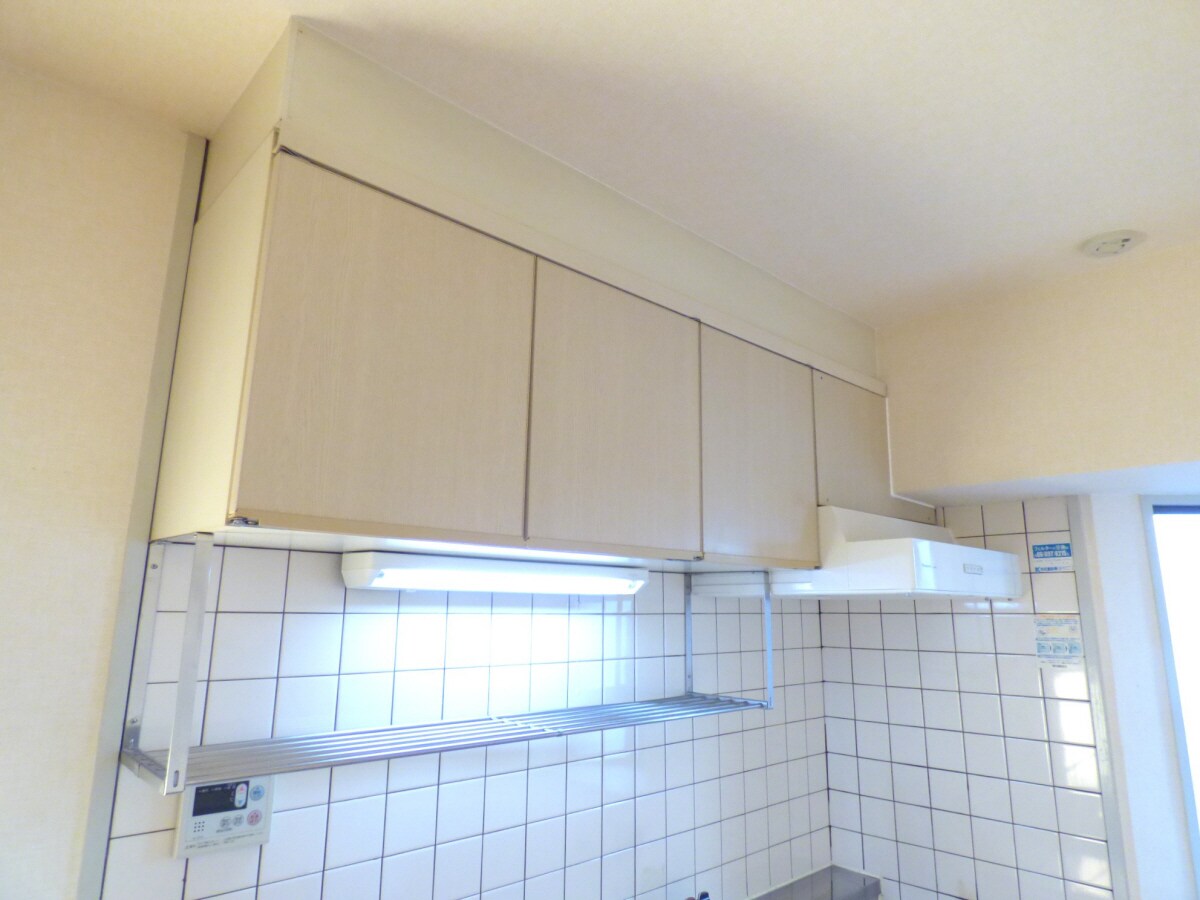レンジフード＆キッチン収納 ハピネス東須磨