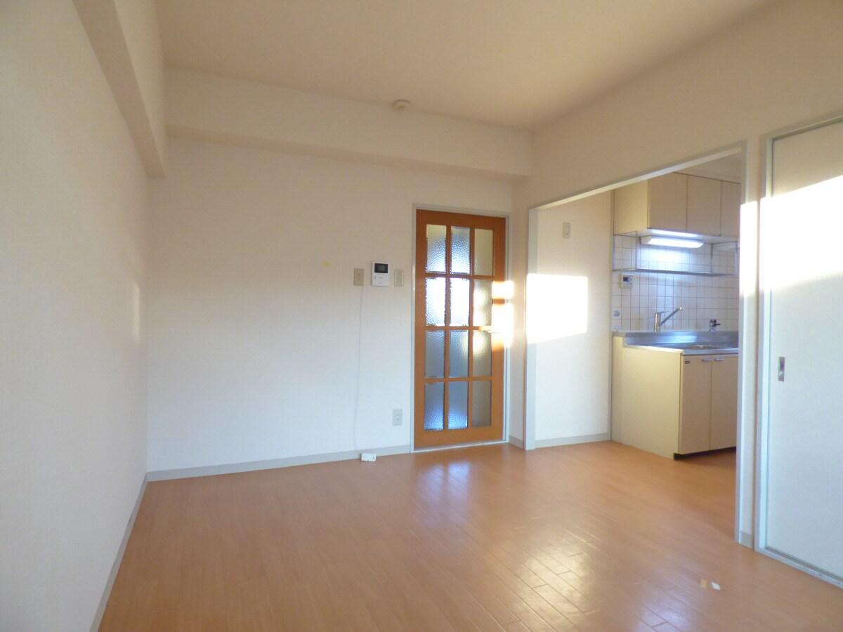 キレイなリビング ハピネス東須磨