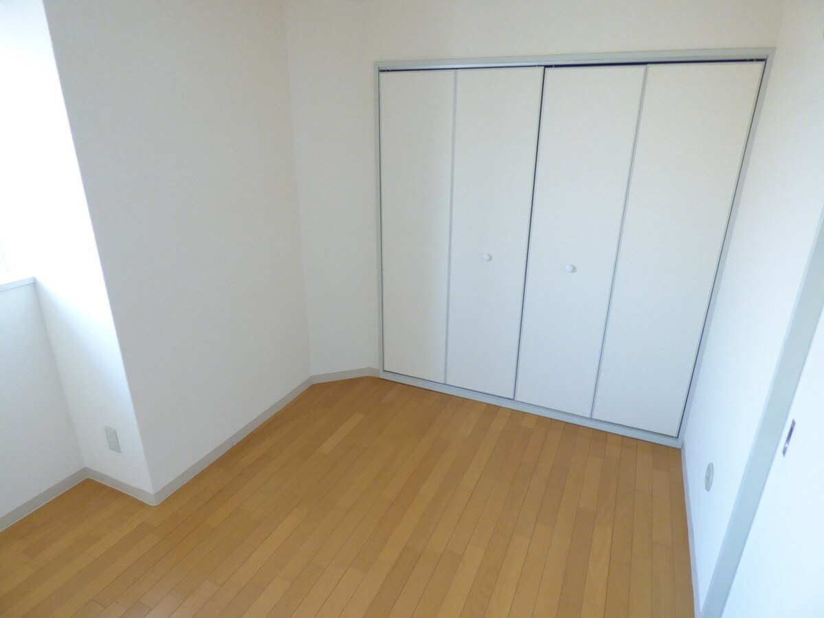 キレイな洋室 ハピネス東須磨