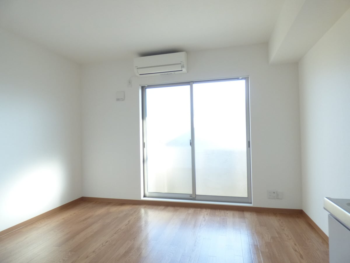 キレイな洋室 ヴューテラス須磨