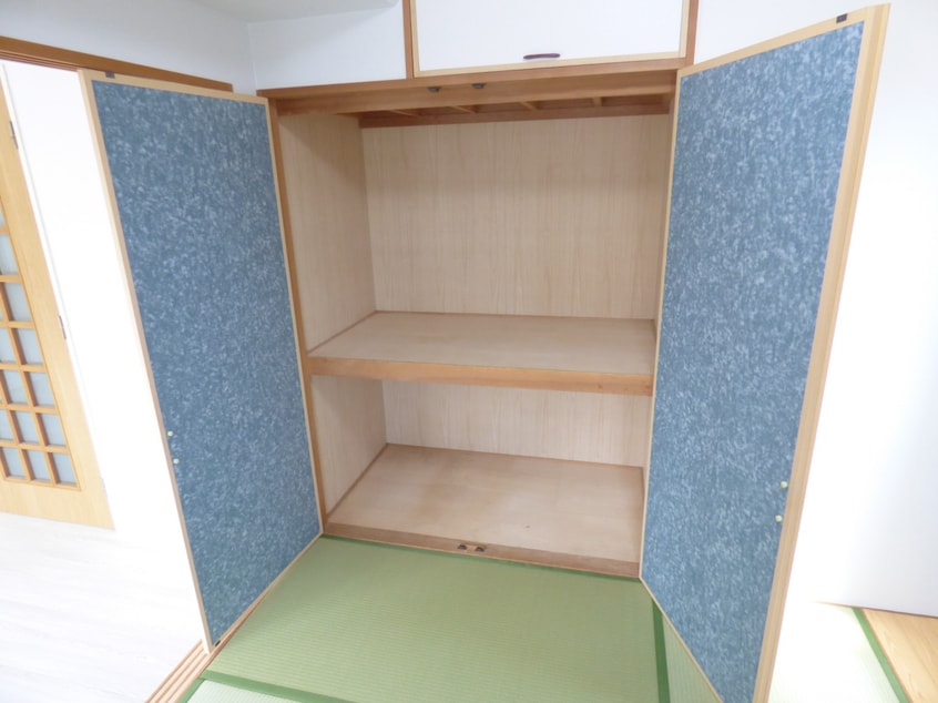 押入 ワコーレセレナ須磨