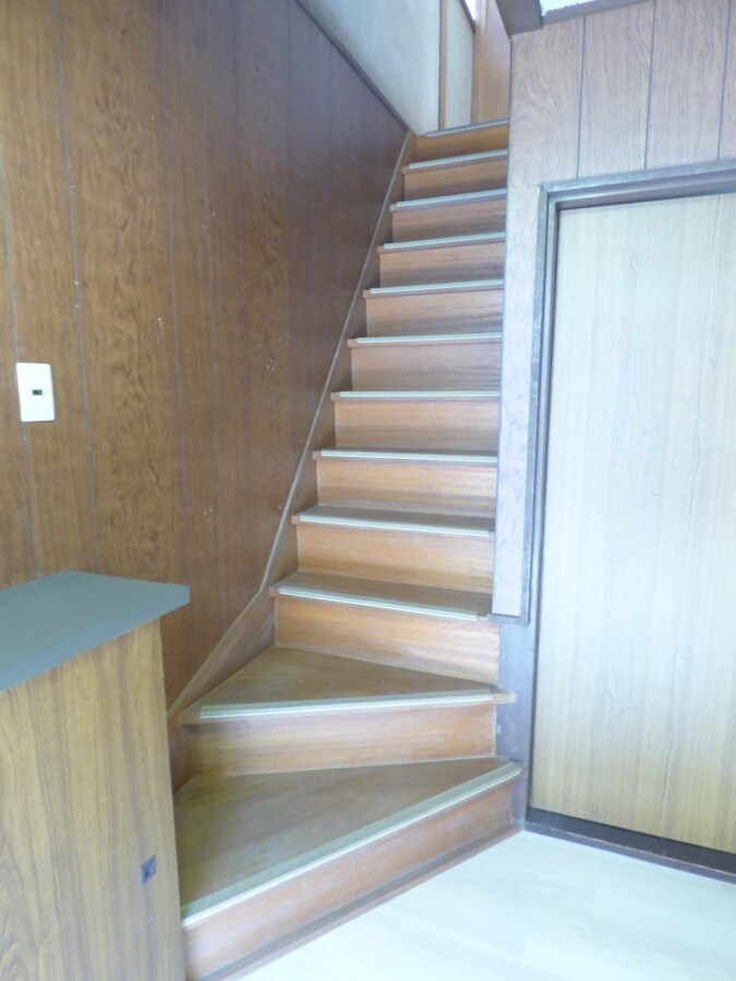 階段 東垂水３丁目貸家