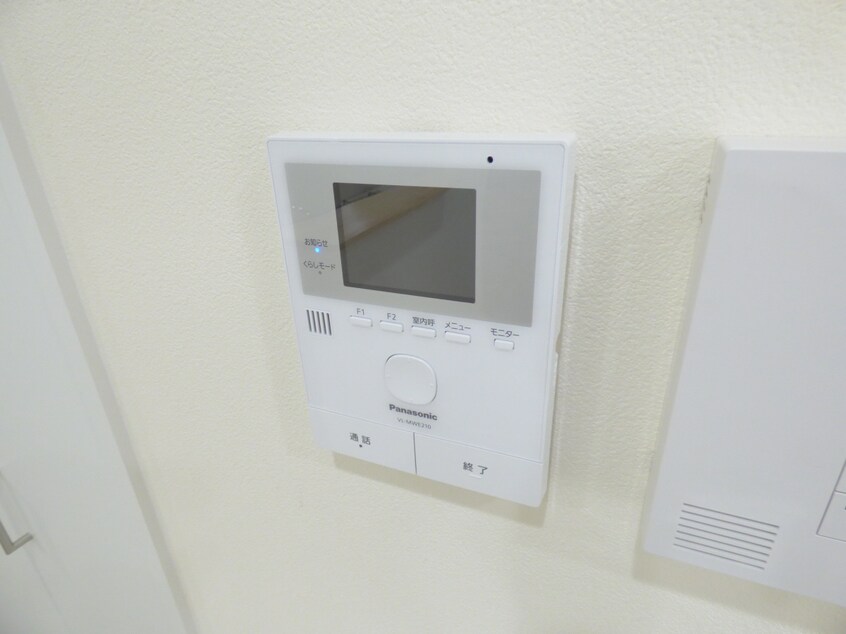 ＴＶモニターホン（２階に子機あります） 離宮前町１丁目貸家