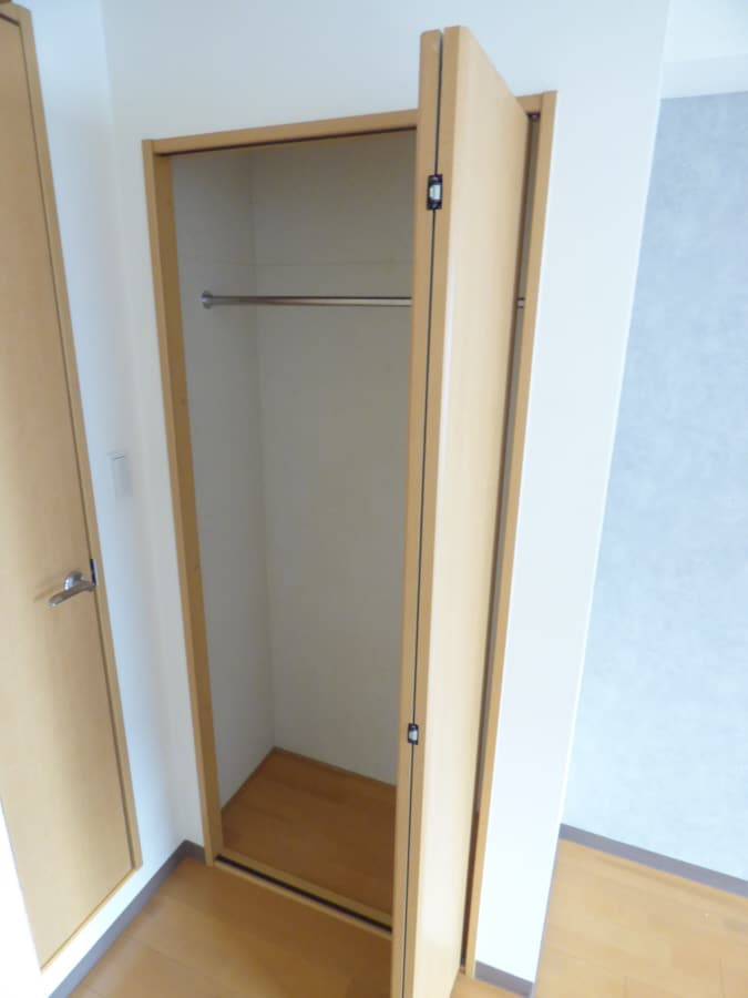 クローゼット 東海道本線・山陽本線<JR神戸線>/須磨海浜公園駅 徒歩3分 2階 築18年