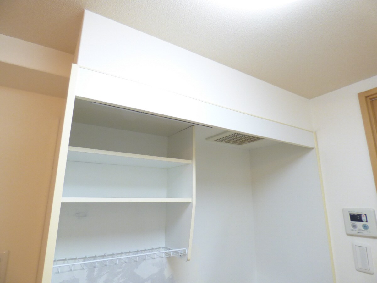 キッチン棚 東海道本線・山陽本線<JR神戸線>/須磨海浜公園駅 徒歩3分 2階 築18年