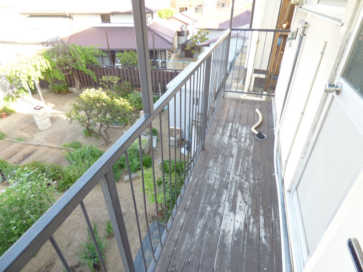 広々とした明るいバルコニー 光文化Ⅱ